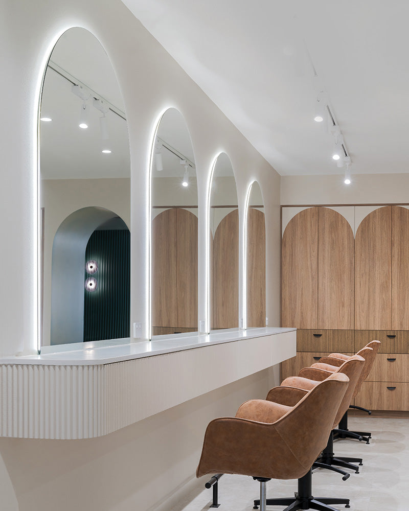 Arch LED II - Seinapeegel sisseehitatud valgusega